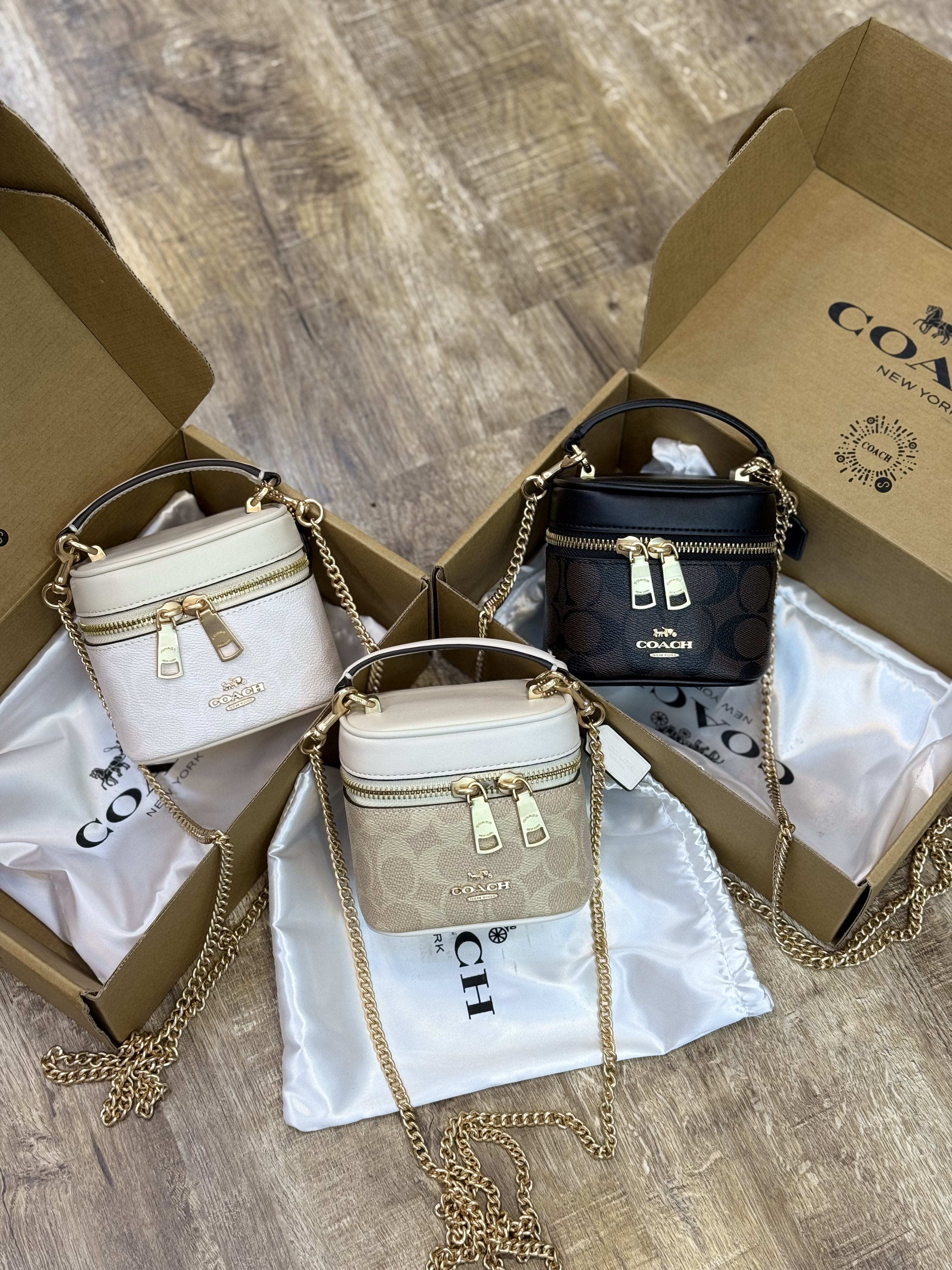 کیف زنانه کوچ
